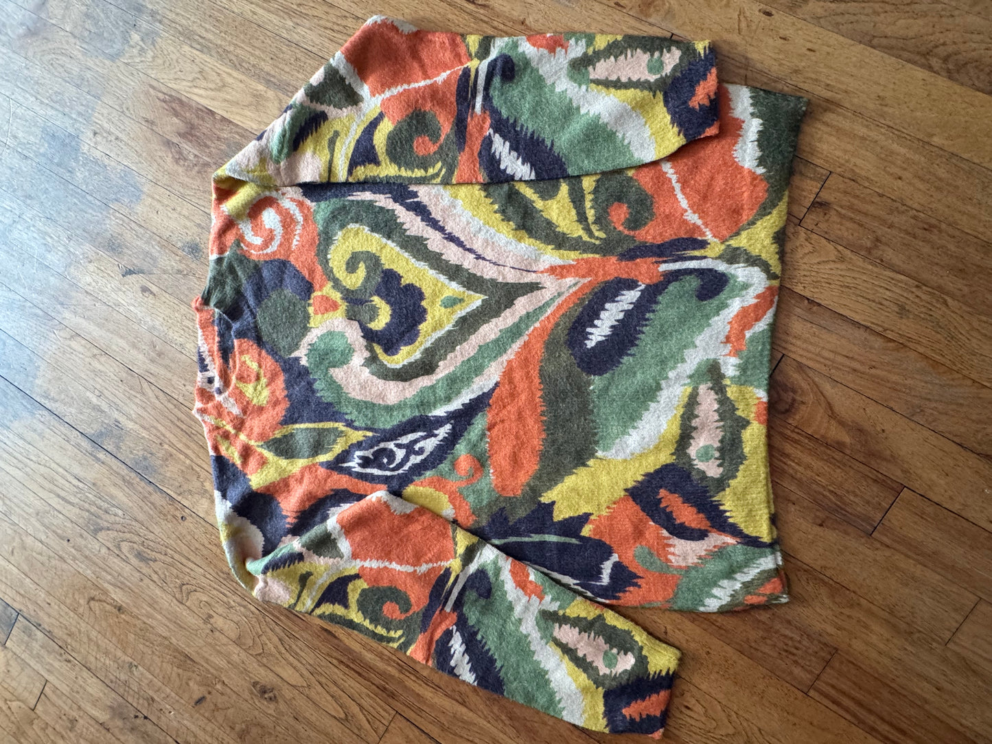TR ORANGE/YELLOW/GREEN SWEATER-LARGE