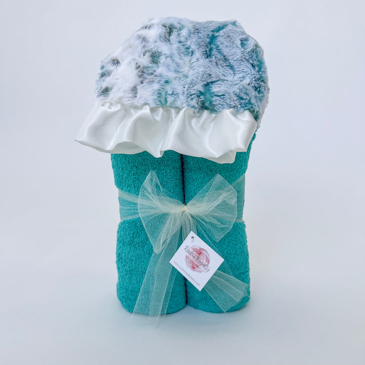 ROCKIN ROYALTY HOODED BATH TOWEL-SHORELINE DREAMS