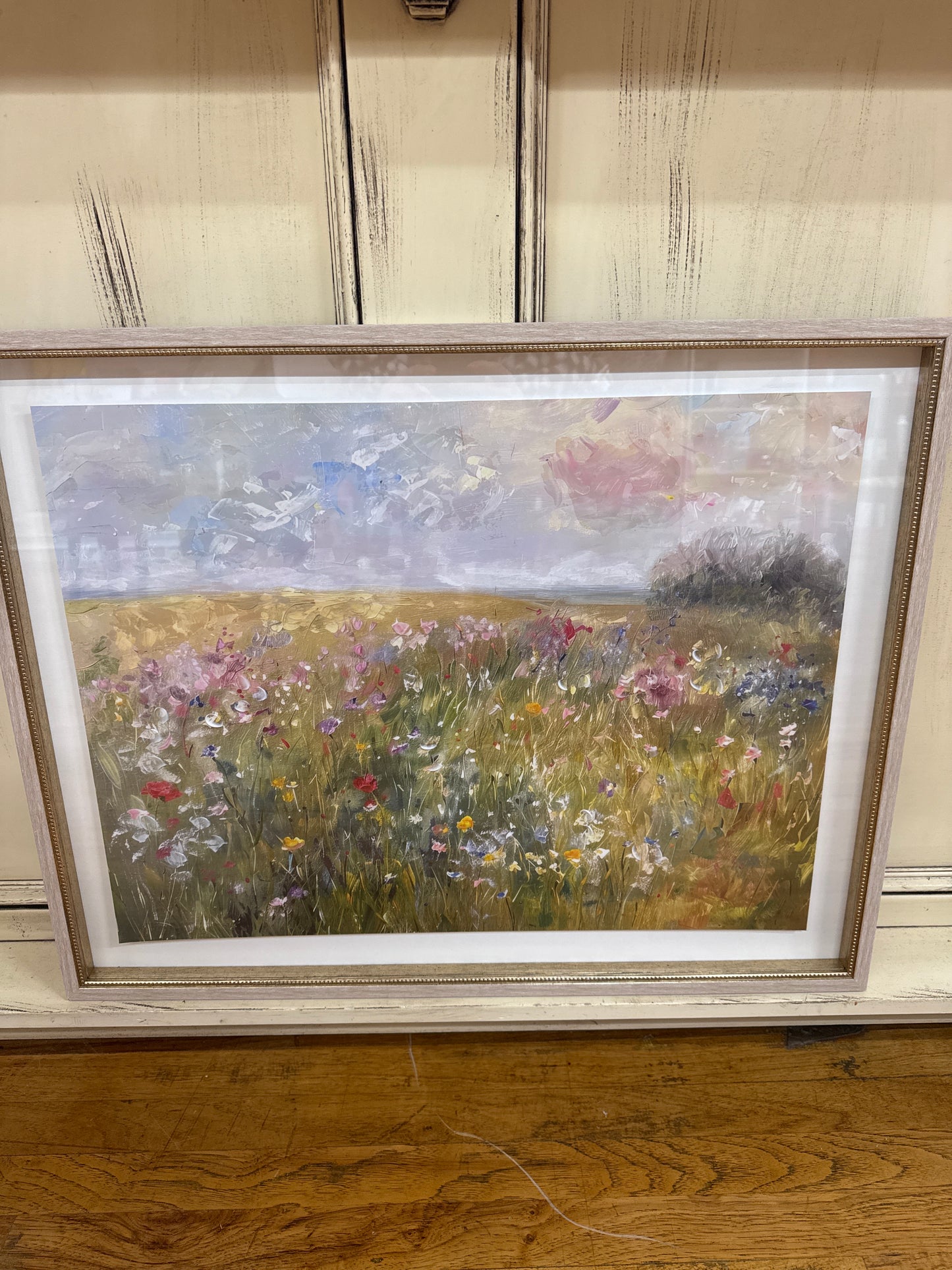 FLORAL PICTURE W/ IVORY FRAME