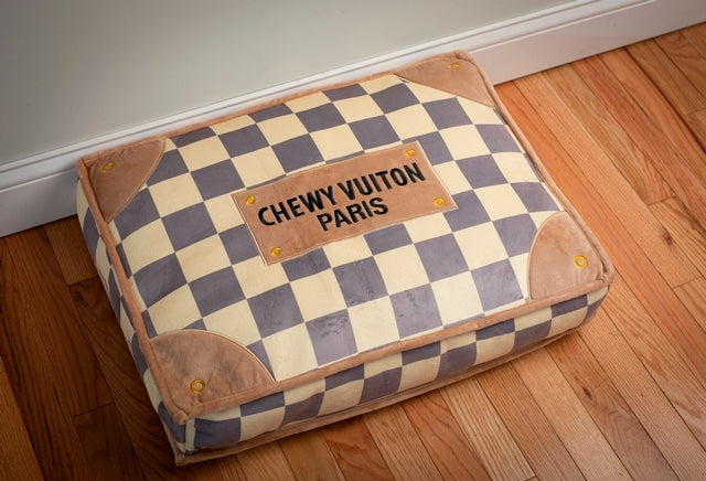 CHECKER CHEWY VUITON BED - SMALL