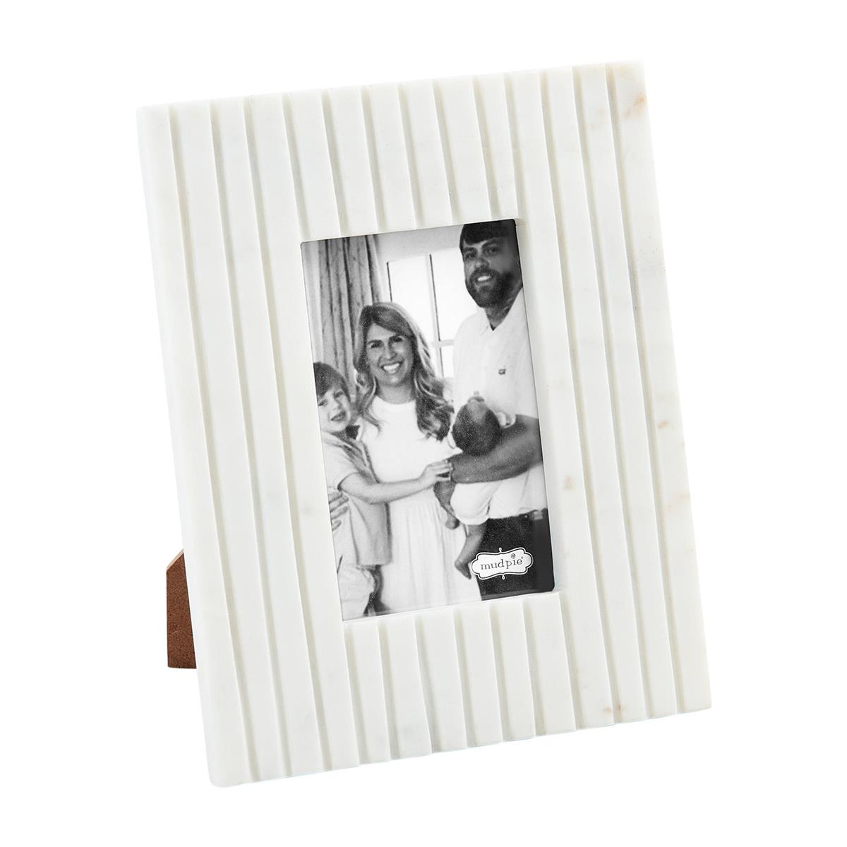 MUD PIE 4X6 WHITE STRIPE MARBLE FRAME