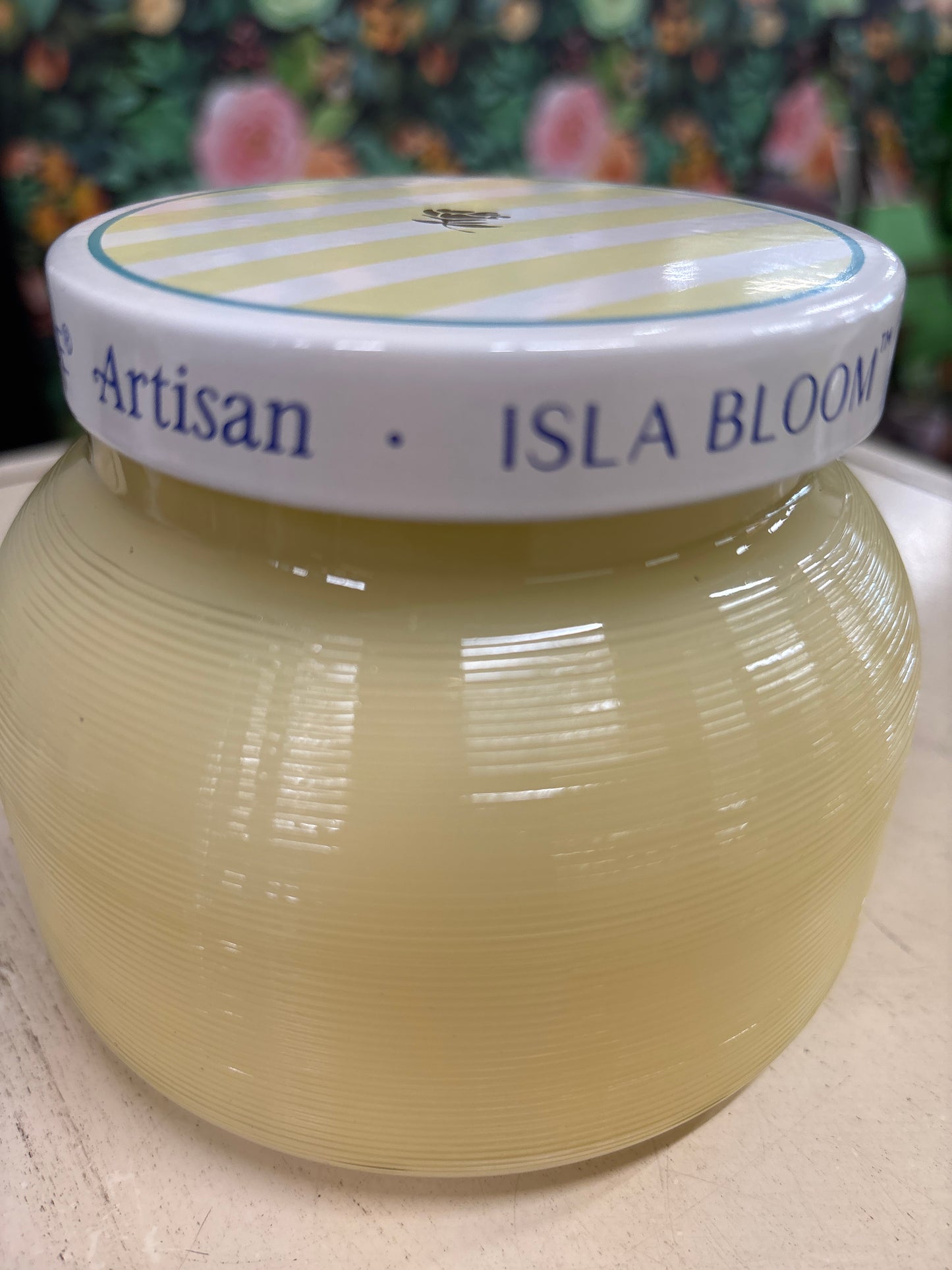 ISLA BLOOM ARTISIAN CAFFE CAPRI SIGNATURE CANDLE