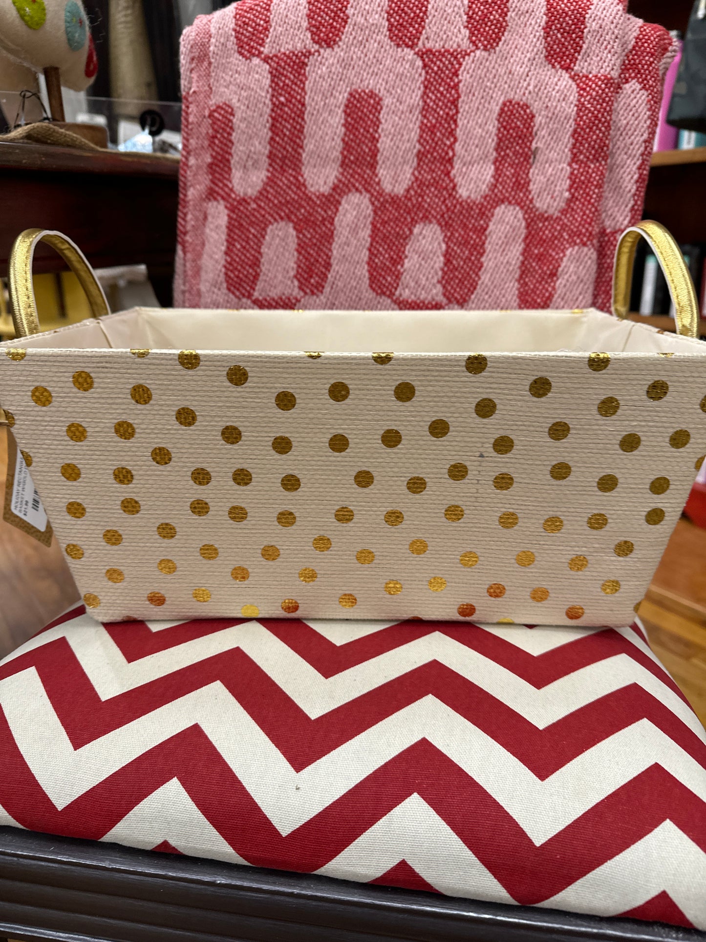 HOLIDAY RECTANGULAR BASKET W/GOLD DOTS