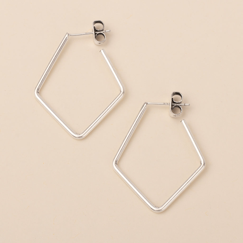 SCOUT REFINED EARRING-ORION HOOP-SILVER