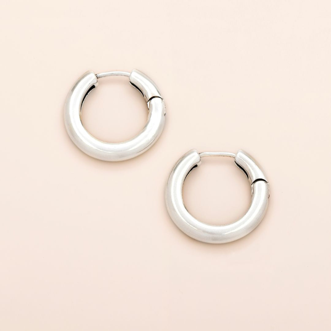SCOUT-REFINED EARRING-MED STELLAR HOOP/STERLING SILVER