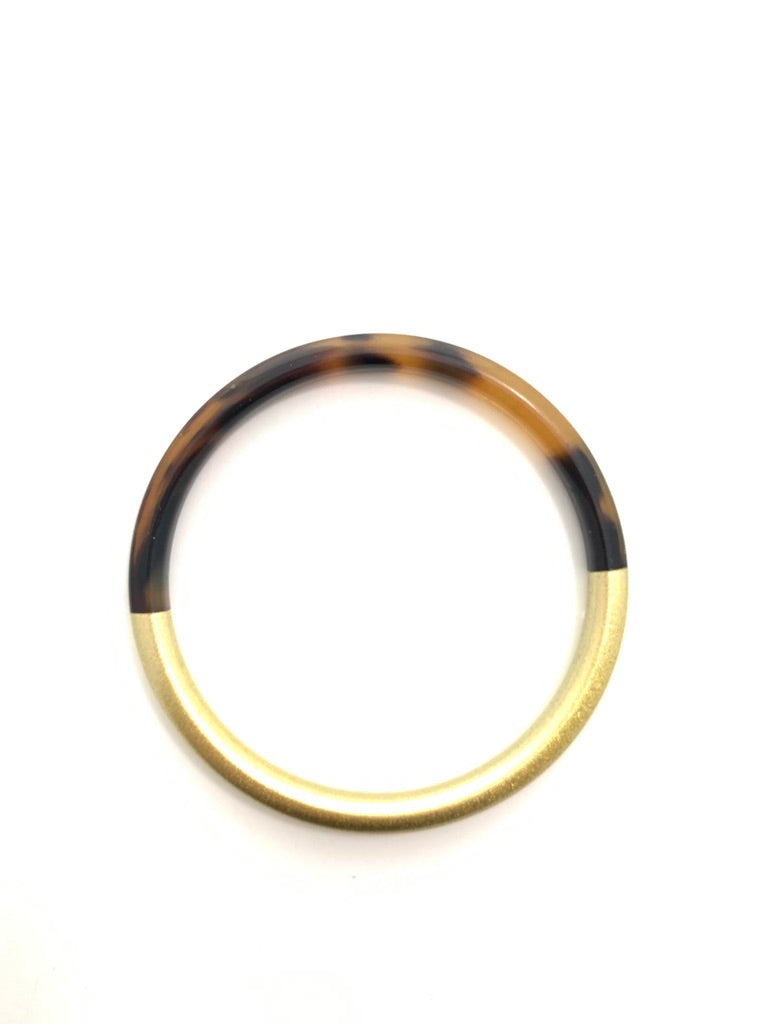 ACCESSORY JANE NATURAL DK BANGLE