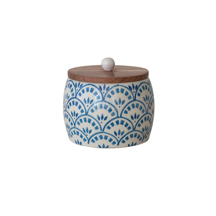 5 3/4' RD STONEWARE CANISTER W/WOODEN LID