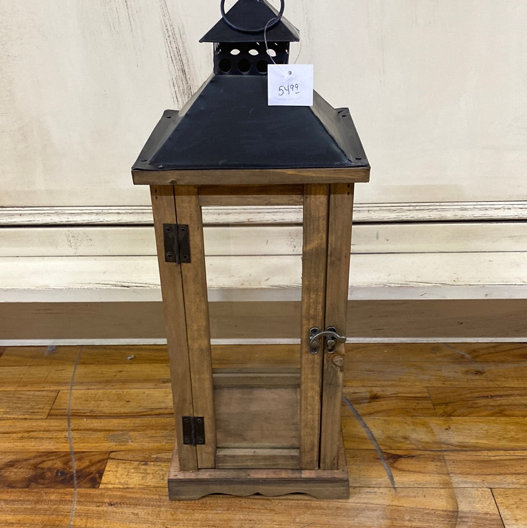 BROWN SINGLE PANE LANTERN