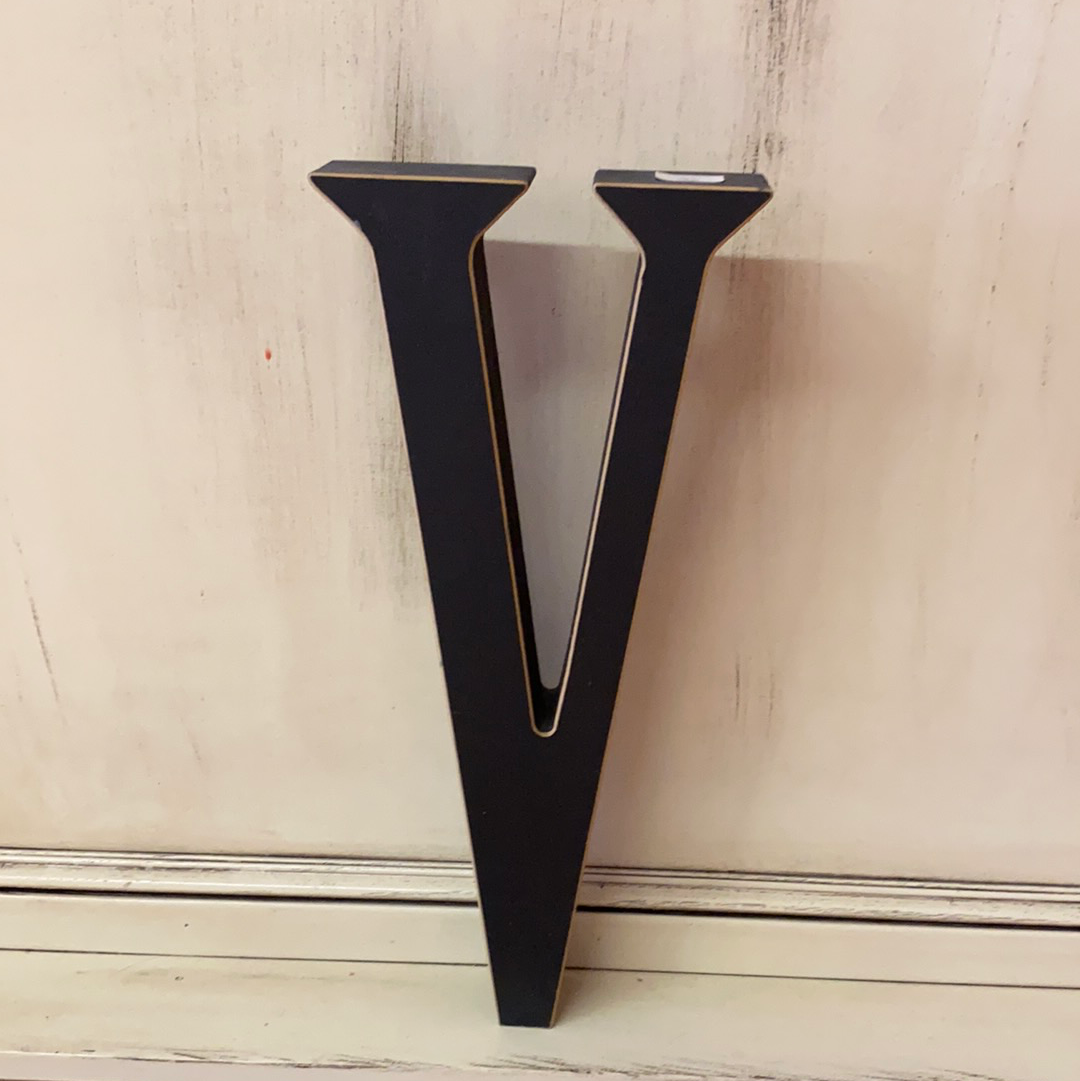 BIG BLOCK LETTER "V"