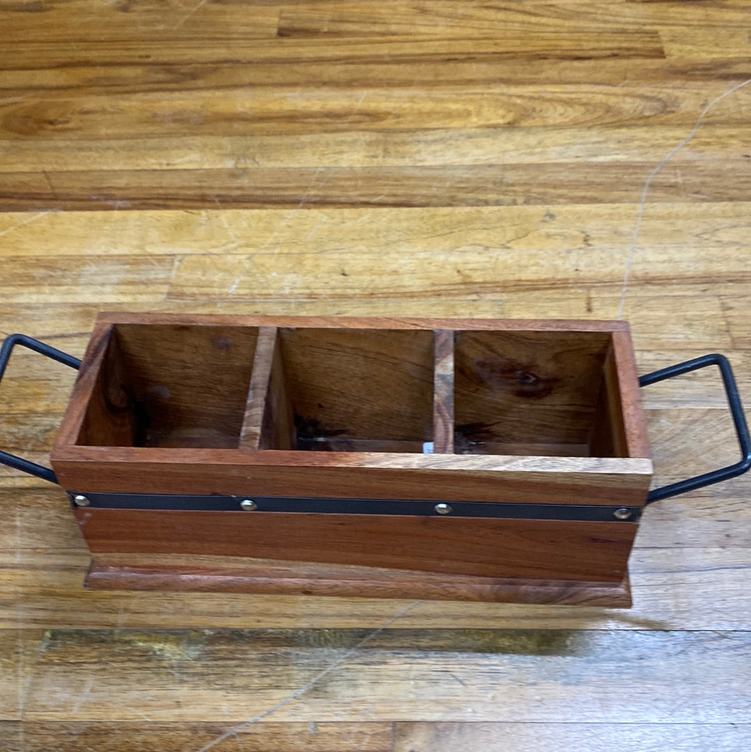 WOODEN UTENSIL HOLDER W IRON HANDLES