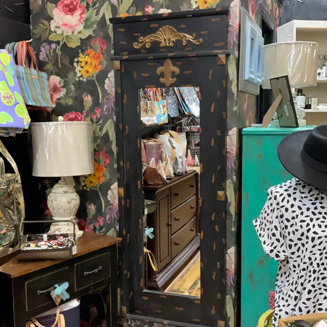 FULL LENGTH BLACK MIRROR