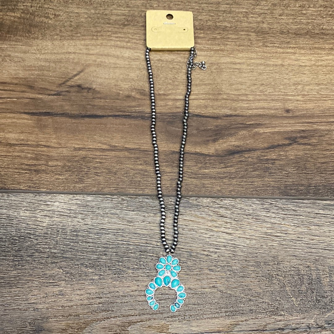 SMALL SILVER BEADED SQUASH NECKLACE