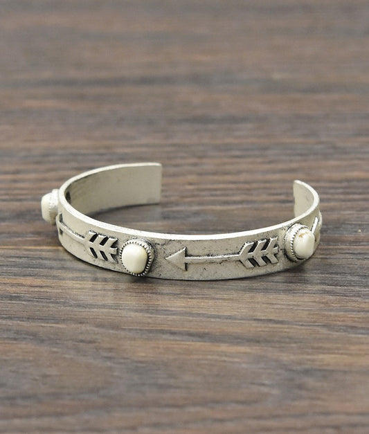 ISAC-NAVAJO WHITE CUFF BRACELET