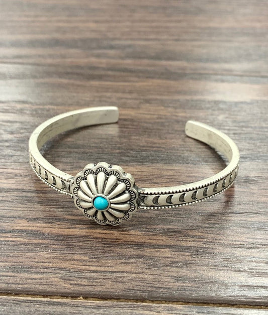 ISAC CONCHO SILVER CUFF BRACELET