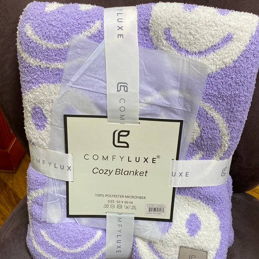 COMFY LUXE- SMILEY FACE BLANKET-LAVENDER