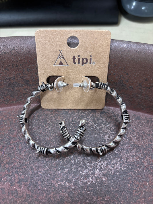 TIPI SILVER BRAIDED LARGE HOOP EARRINGS
