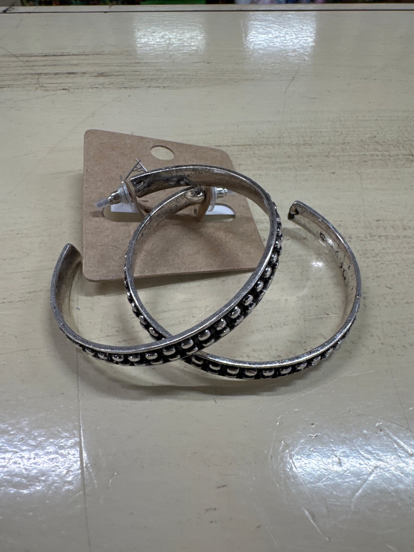 TIPI BALL HOOP EARRINGS