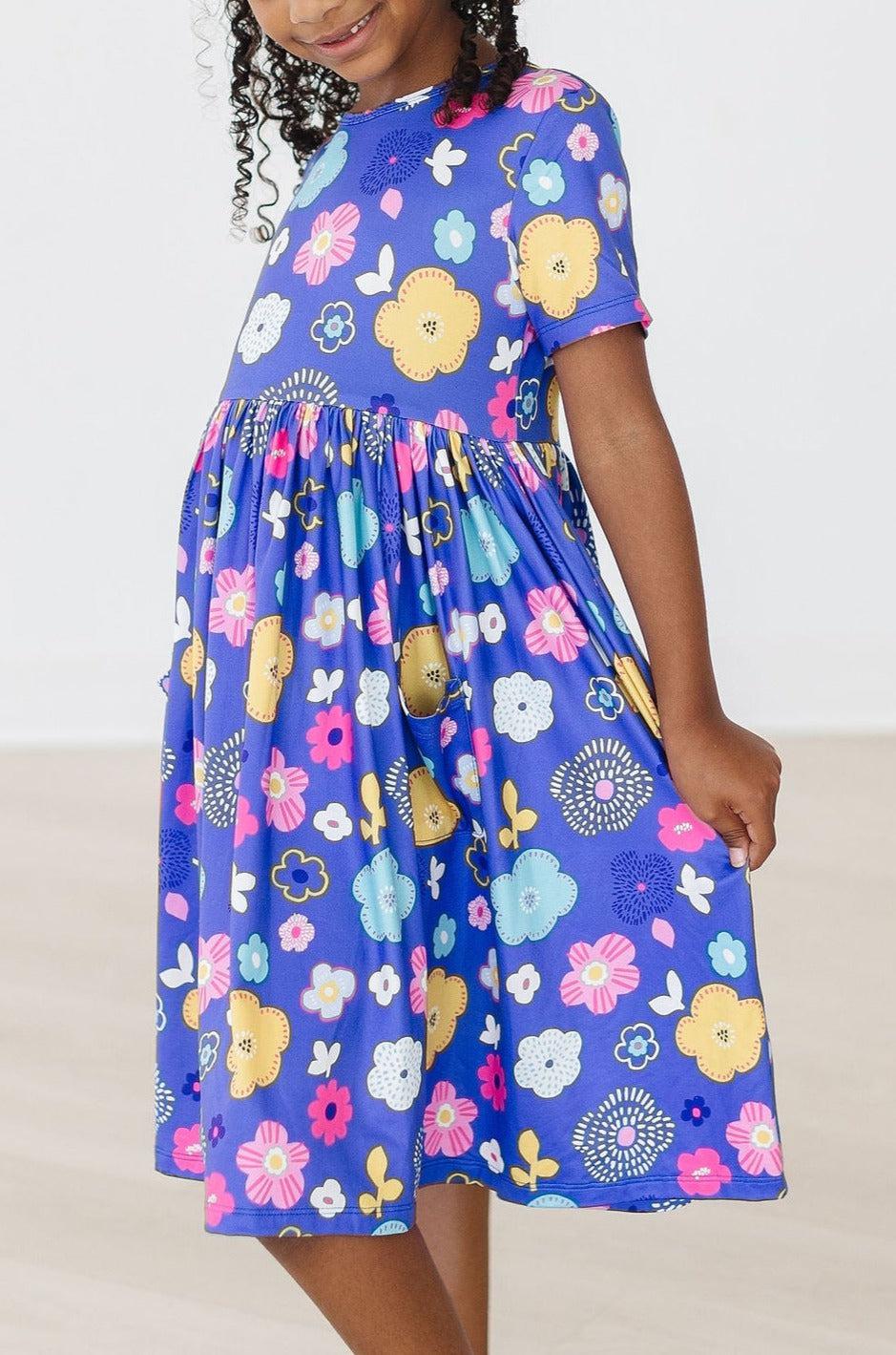 MILA & ROSE FLORAL FRENZY S/S POCKET TWIRL DRESS