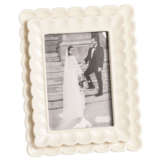 MUD PIE- LARGE SCALLOPED FRAME
