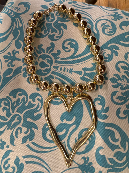 GOLD NECKLACE W/ LARGE OPEN HEART