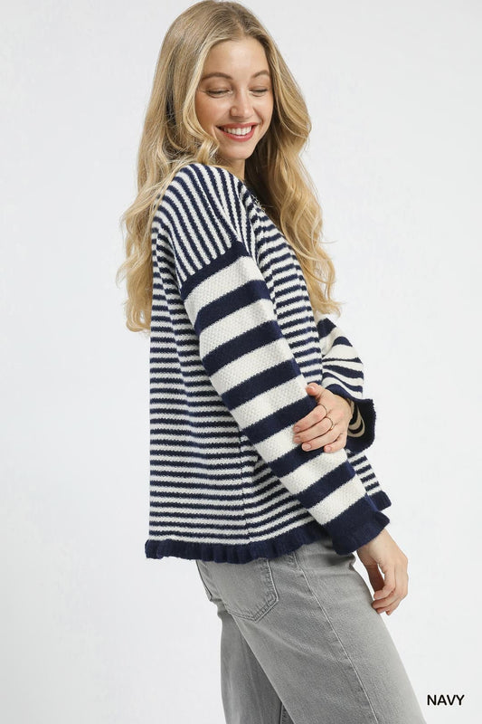UMGEE NAVY/WHITE SWEATER