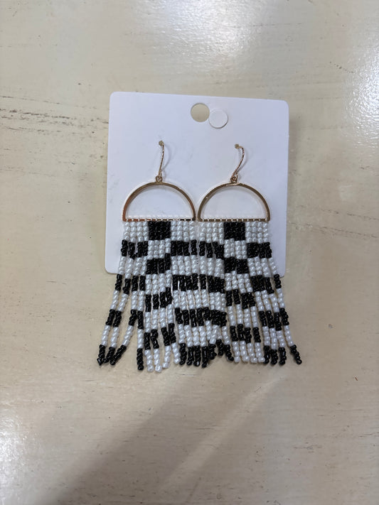 BLACK & WHITE BEADED EARRINGS