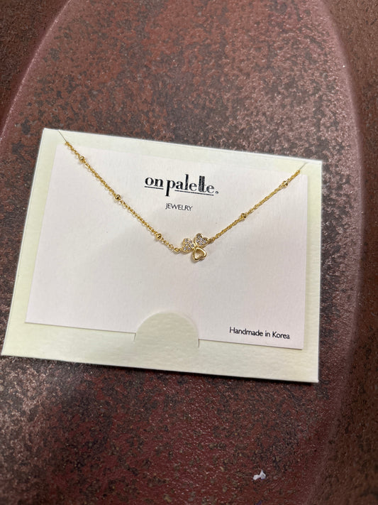 ON PALETTE NECKLACE-GOLD W/BOW