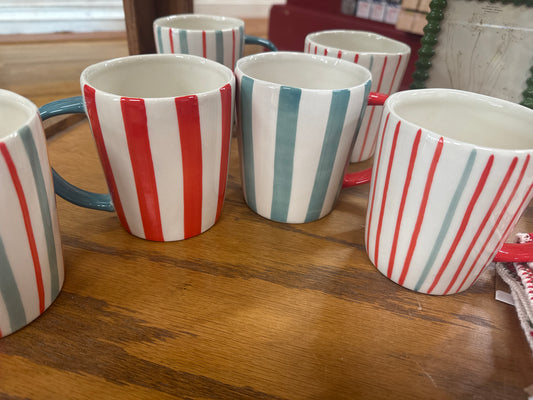 3-3/4" RD HAND PAINTED STONEWARE MUG
