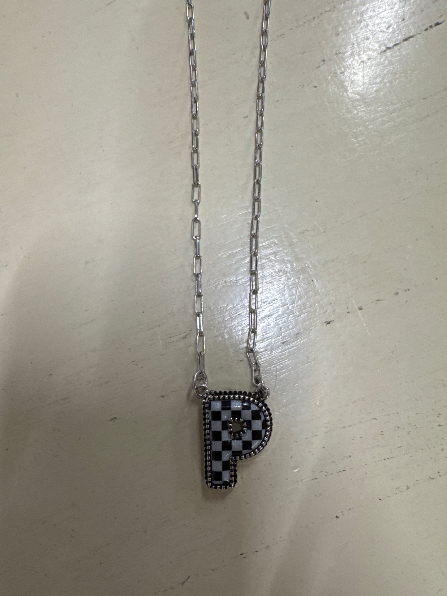 BLK/WHITE CHECKERED INTIL NECKLACE