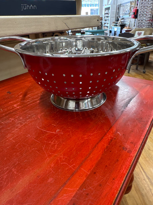 6" BERRY MINI COLANDER-RED