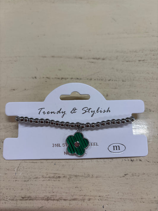 TRENDY & STYLISH SILVER BRACELET W/FLOWER IN CENTER-GREEN