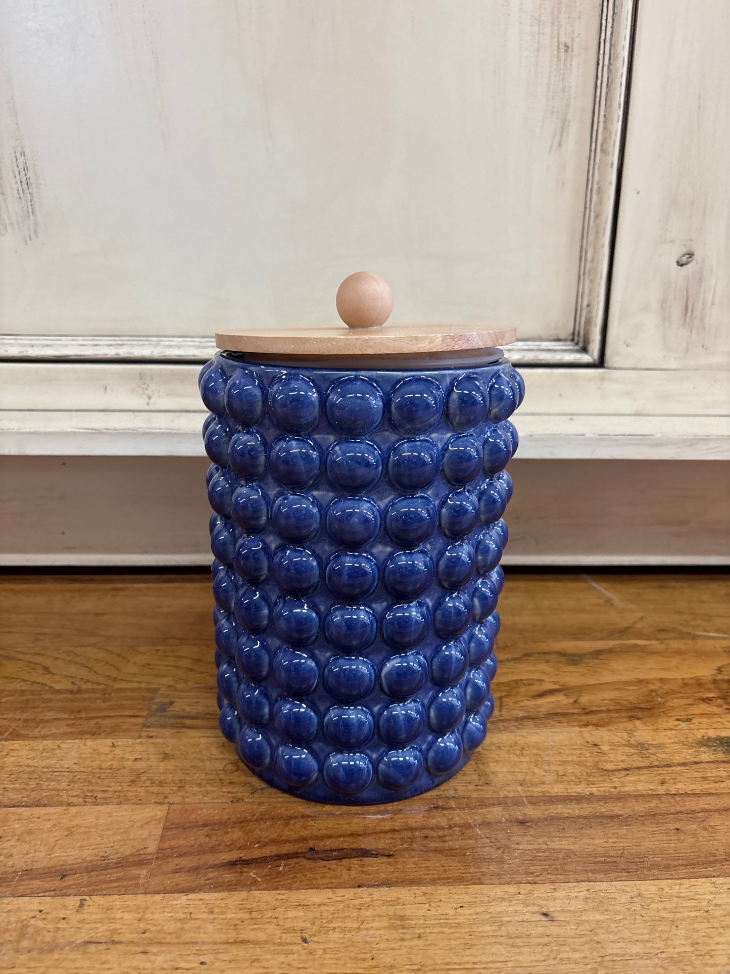 STONEWARE CANISTER W/RAISED DOTS-BLUE 9" WITH LID