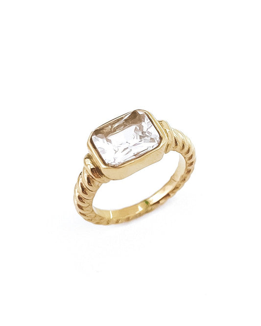 BELJOY-RUNA STONE RING-GOLD CRYSTAL-SIZE 8