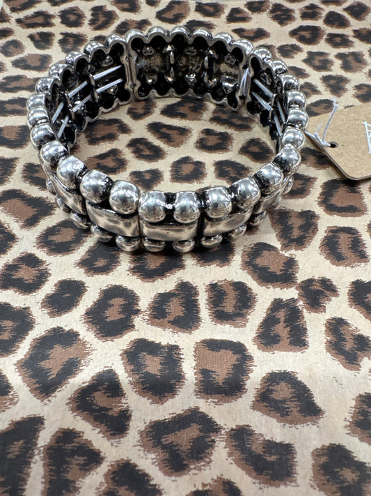 TIPI SILVER WIDE STRETCH BRACELET