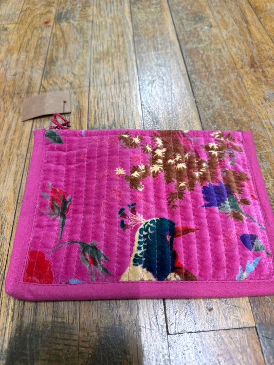 8X6 QUILTED VELVET ZIP POUCH-PINK FLORA