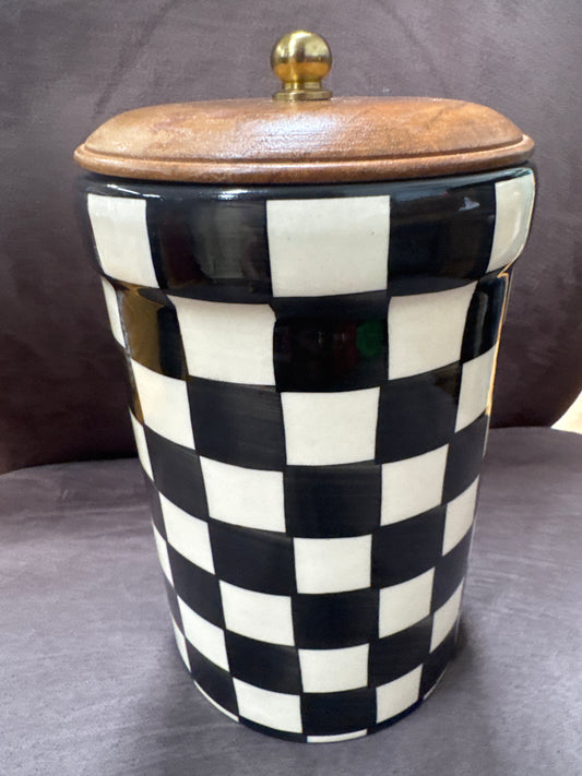 8" GLASS CANISTER- BLK /WHITE W/WOODEN LID
