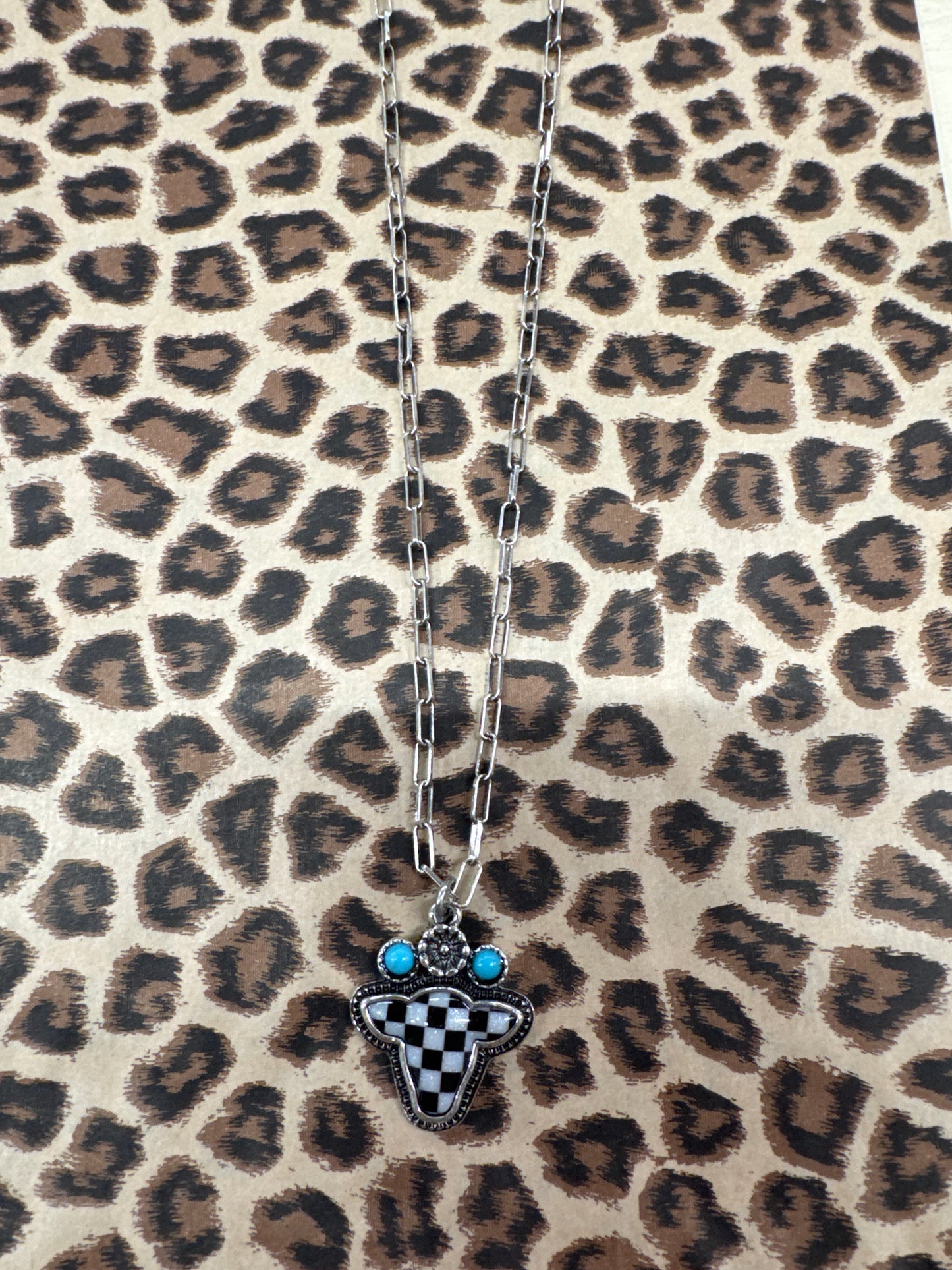 TIPI BLK/WHITE CHECKERED COW