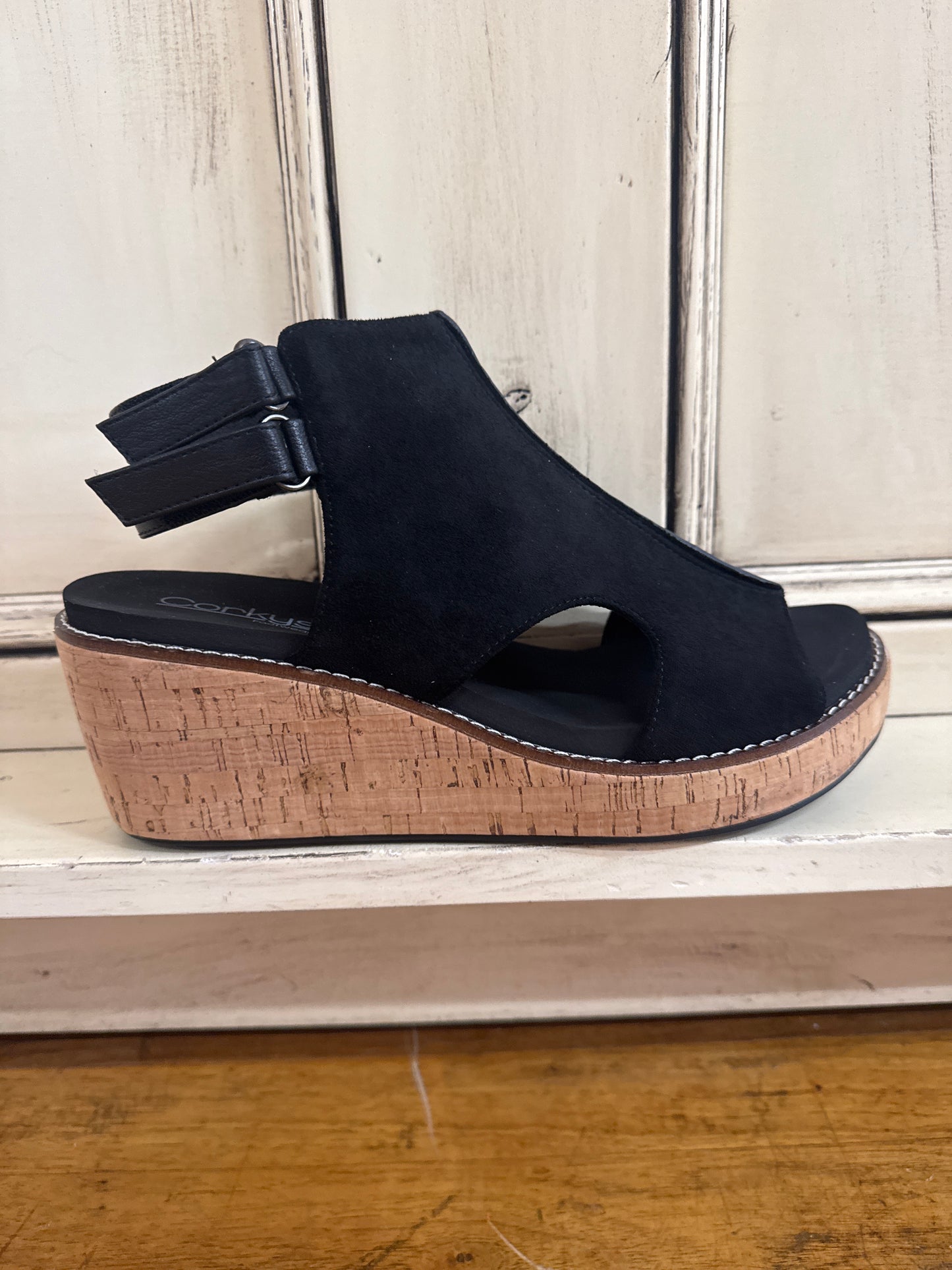 CORKYS  BLACK FAUX SANDAL-FALLING HARD