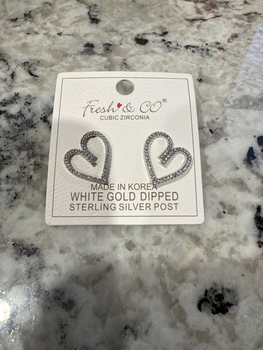 FRESH & CO HEART EARRINGS-SILVER