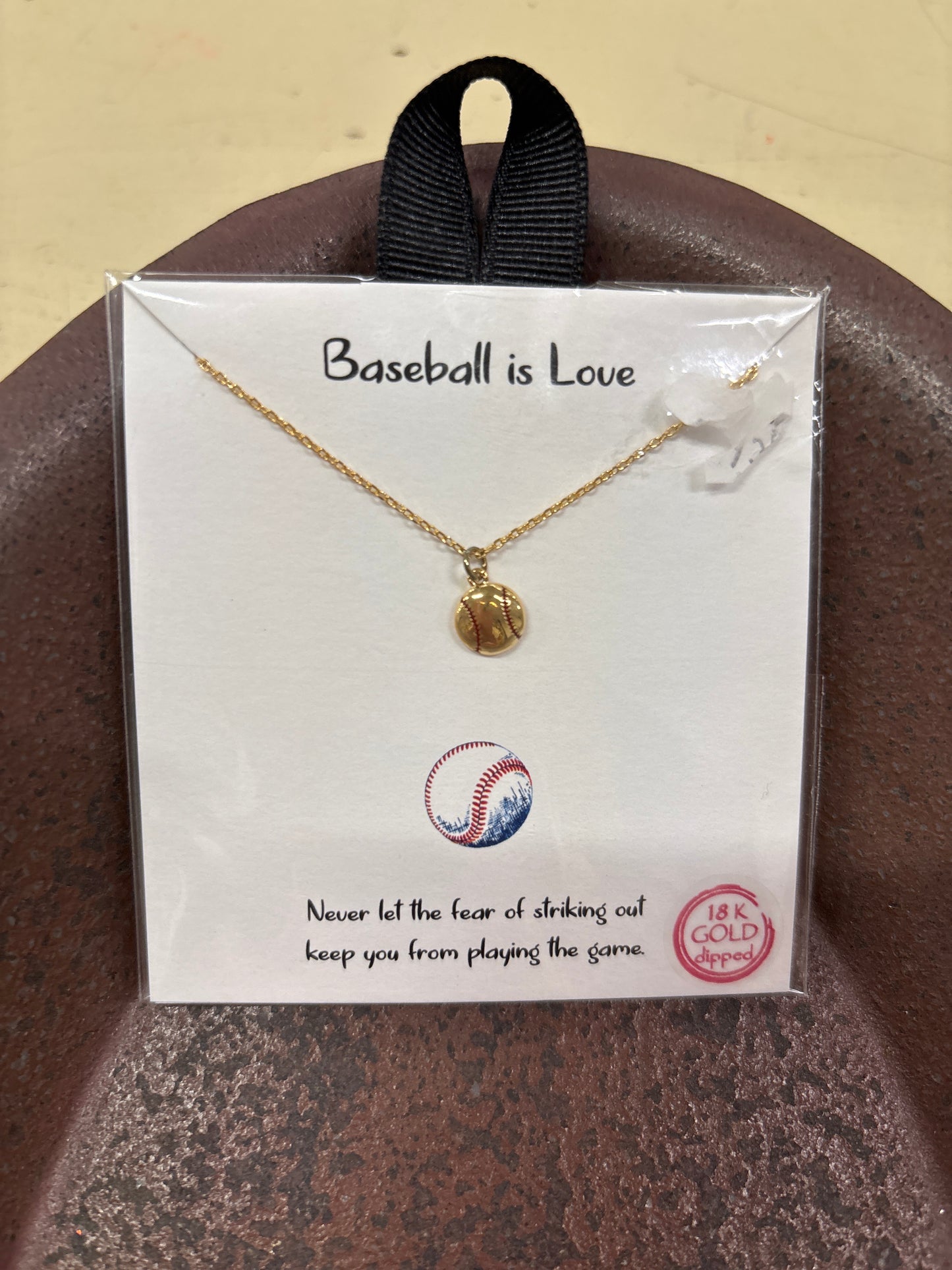 DAINTY LUCKY CHARM GOLD NECKLACE W/HORSESHOE