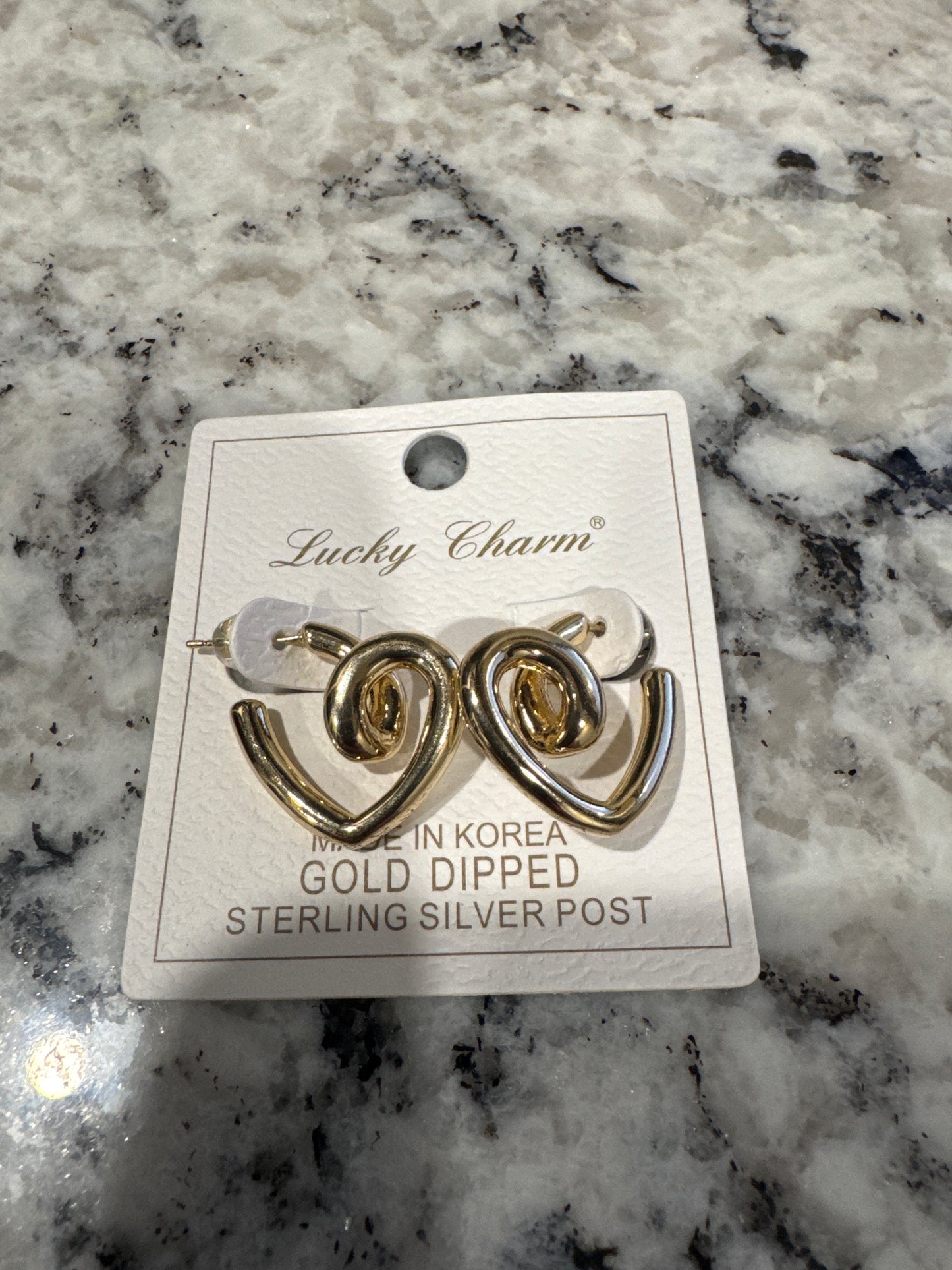 LUCKY CHARM TWISTED HEART EARRINGS