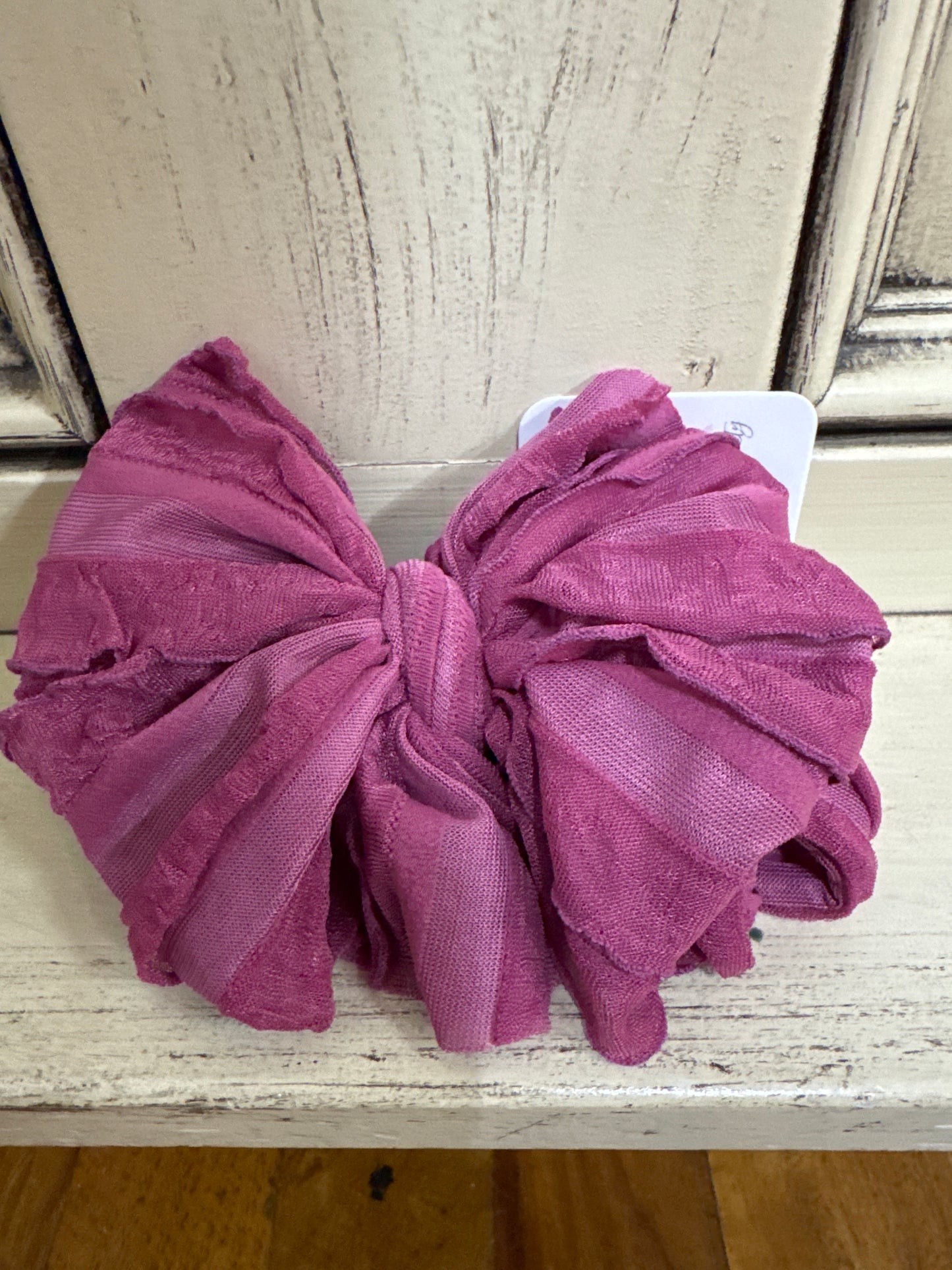 IN AWE BOW/BERRY