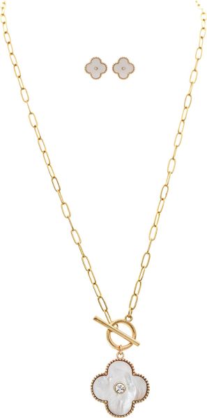 RAIN SHELL CLOVER FRONT TOGGLE NECKLACE-GOLD