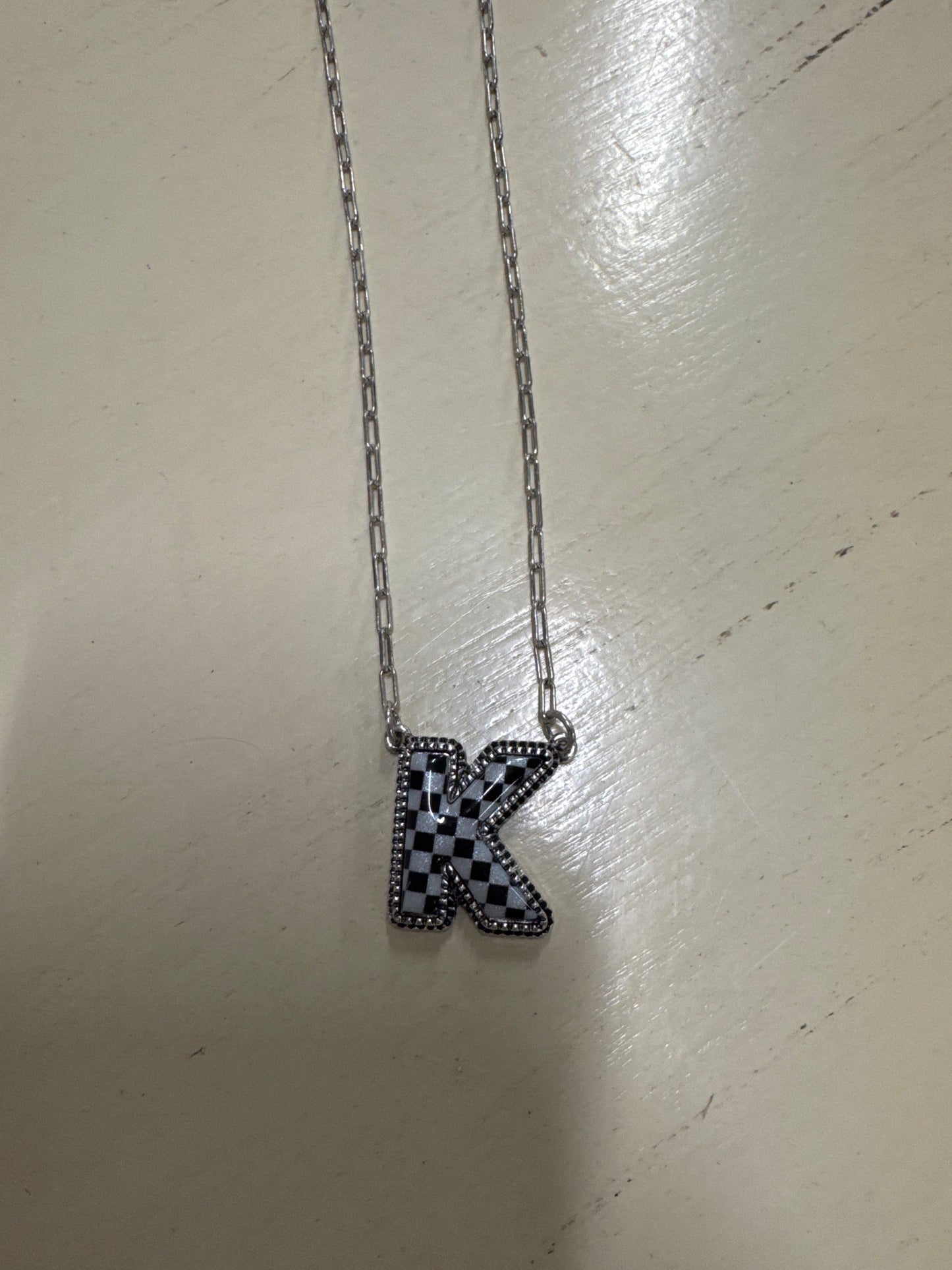 BLK/WHITE CHECKERED INTIL NECKLACE