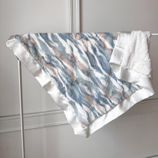 ROCKIN ROYALTY BLANKET-RIPTIDE