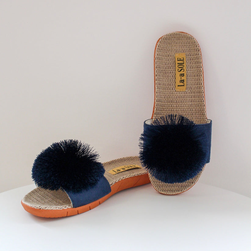 POM POM SLIDES -