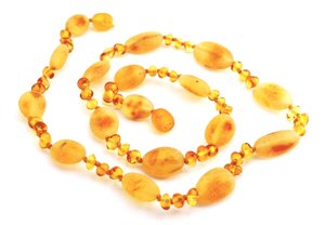 BALTIC AMBER NECKLACE/HEN&CHICKS