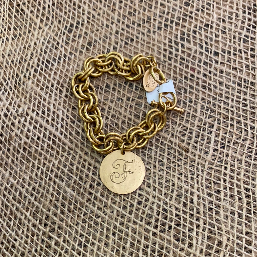 GOLD MONOGRAM INITIAL DISC BRACELET/F