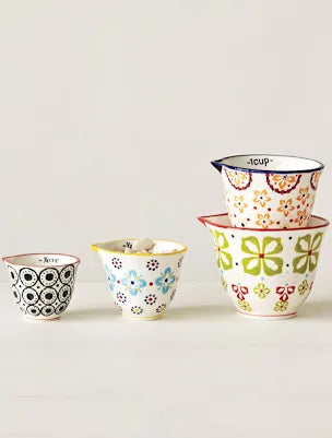 FLORAL PATTERN MEASURING CUPS