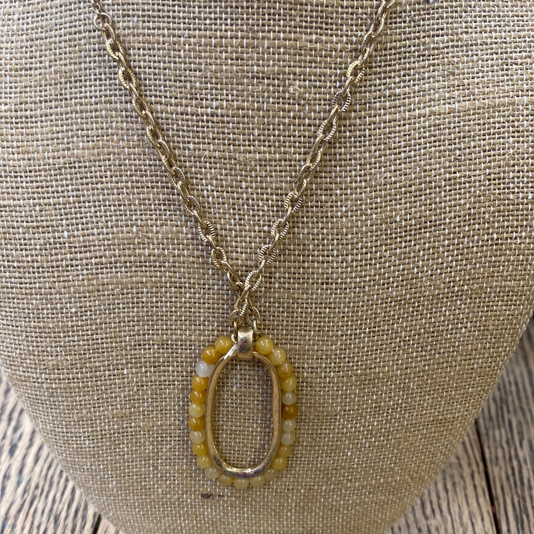 NECKLACE WITH YELLOW OVAL DROP